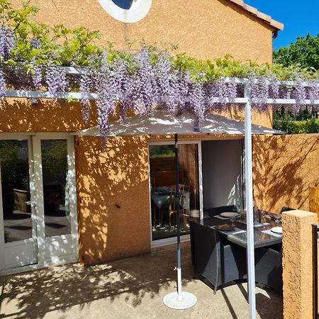 Maison Classee 2 Etoiles Proche Du Lac Du Salagou เกลมง-เอลดลโรลท์ ภายนอก รูปภาพ