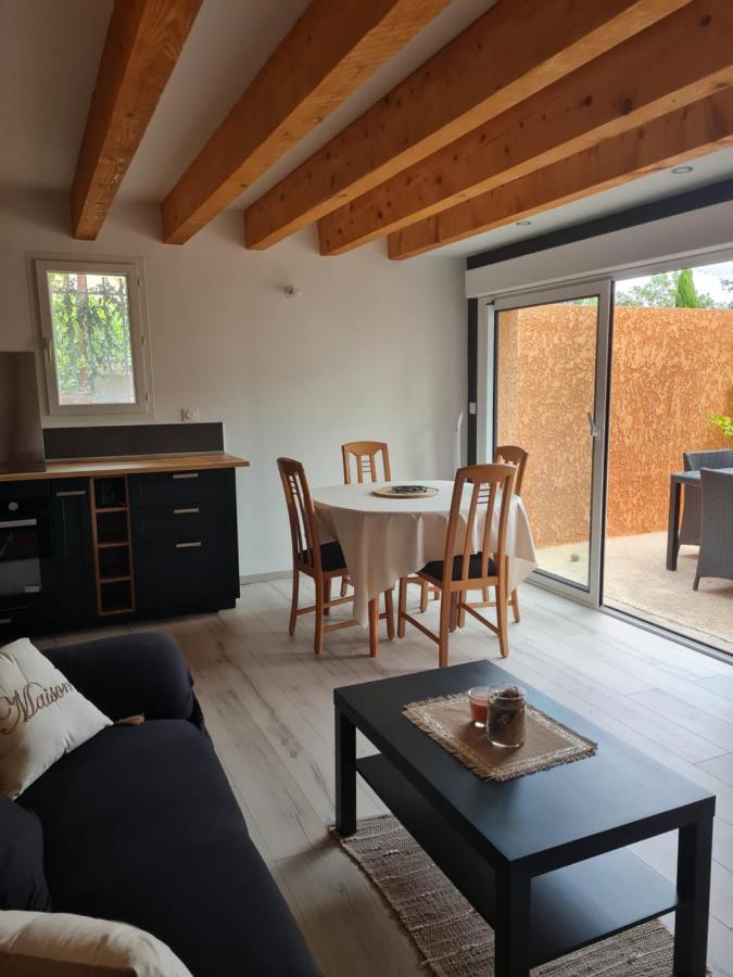Maison Classee 2 Etoiles Proche Du Lac Du Salagou เกลมง-เอลดลโรลท์ ภายนอก รูปภาพ