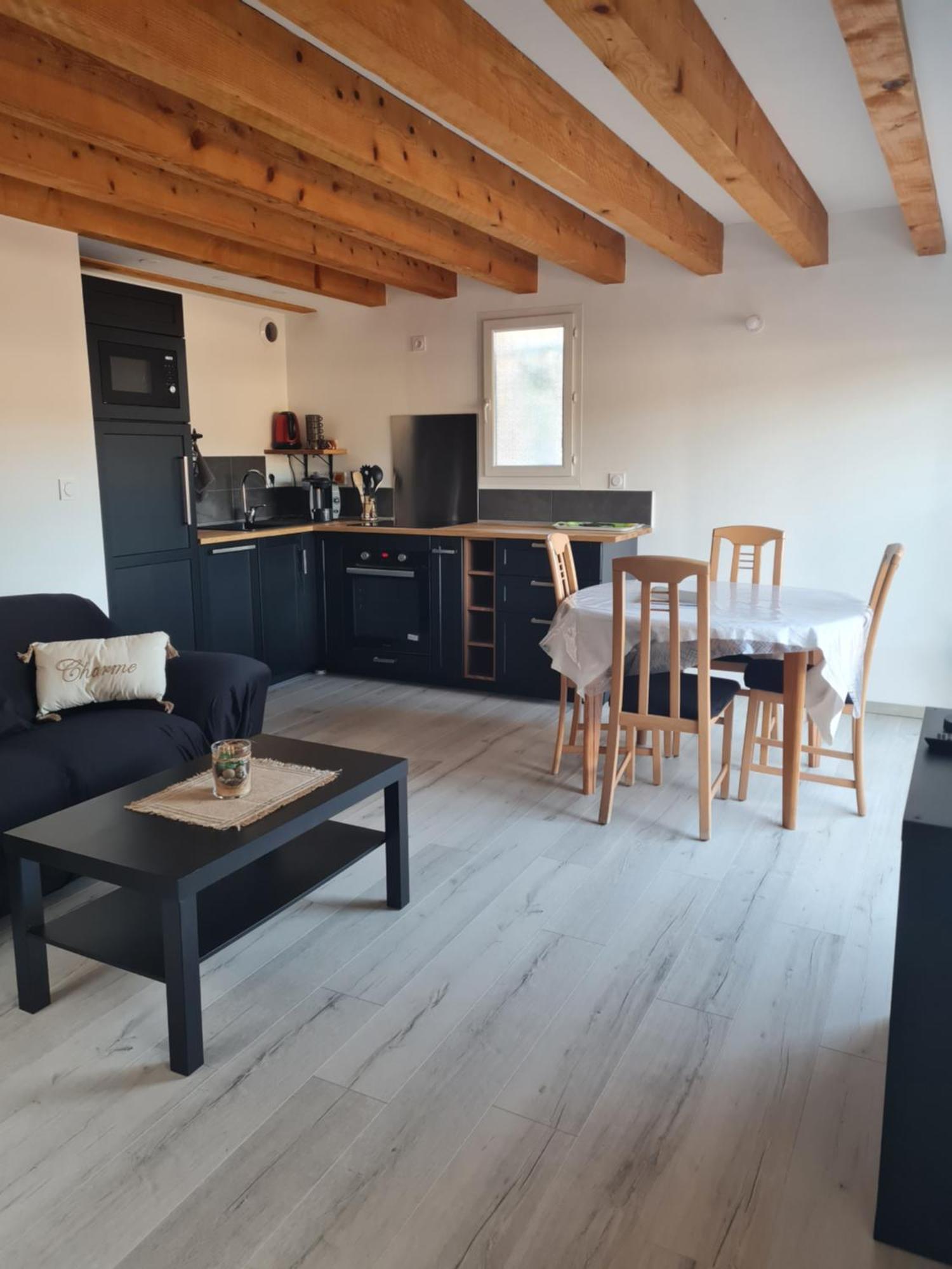Maison Classee 2 Etoiles Proche Du Lac Du Salagou เกลมง-เอลดลโรลท์ ภายนอก รูปภาพ