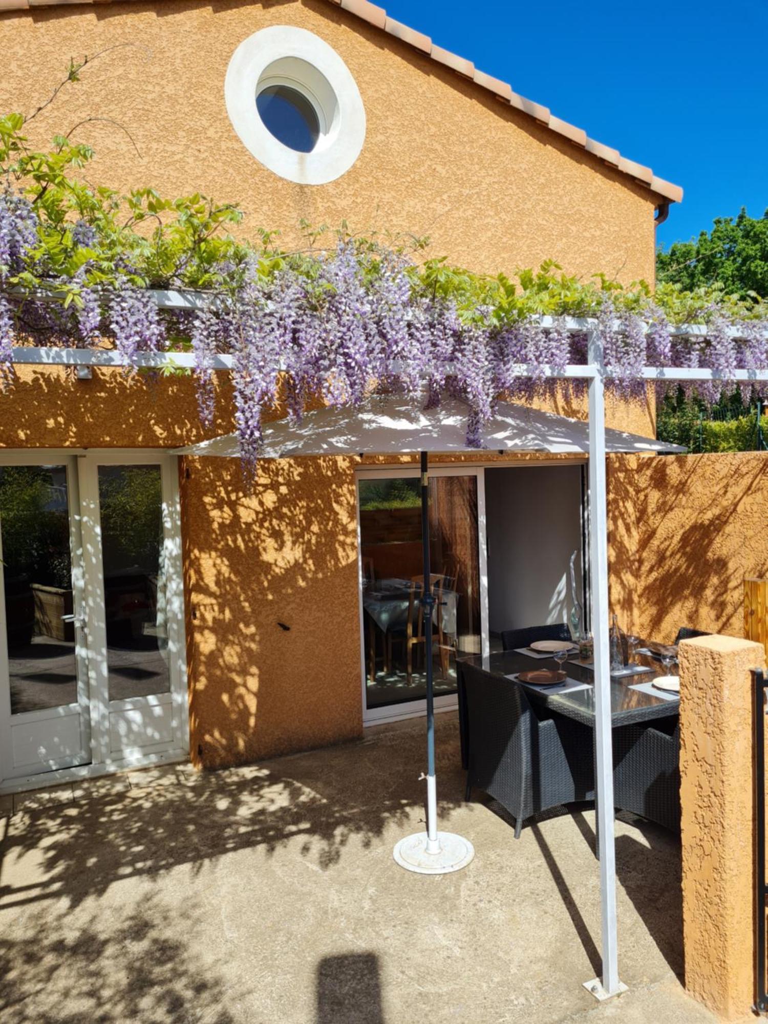Maison Classee 2 Etoiles Proche Du Lac Du Salagou เกลมง-เอลดลโรลท์ ภายนอก รูปภาพ